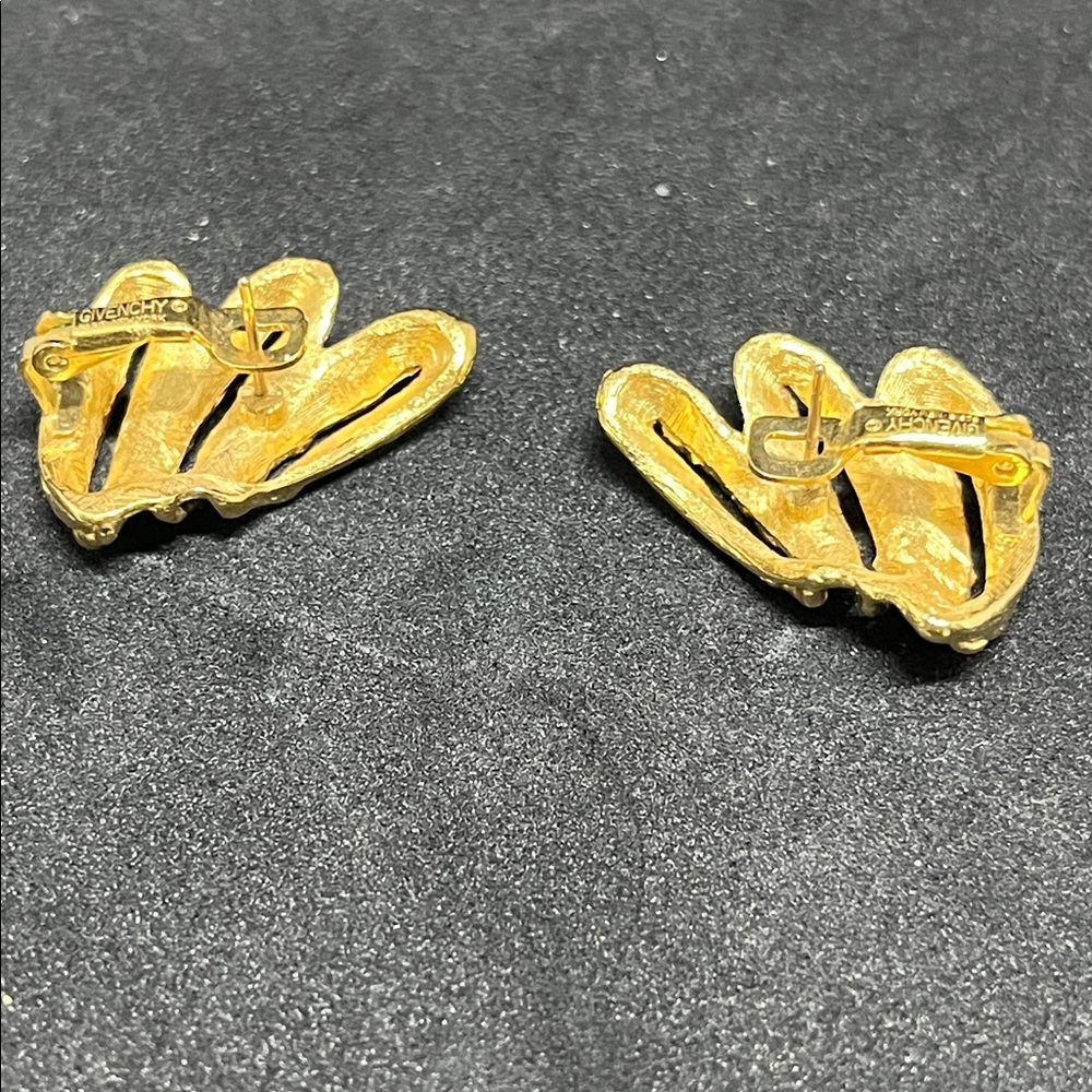 1594 Givenchy Gold Tone Abstract Wing Earrings - Picture 4 of 5